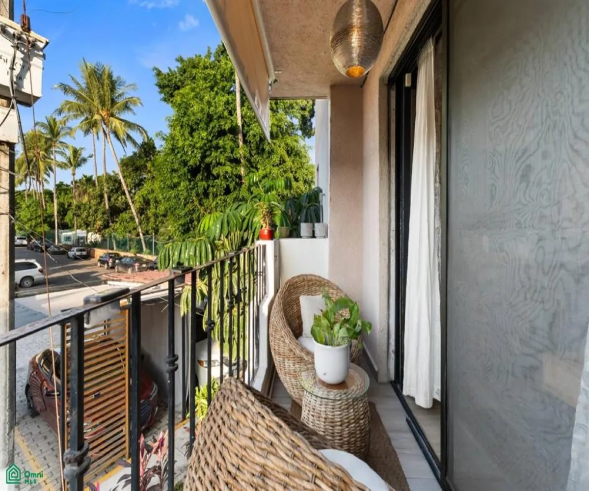 Departamento En Venta,Aramara,Avenida Prisciliano Sanchez 145 7D, Puerto Vallarta, Jalisco 48314, 2 Habitaciones,1 Baño,Avenida Prisciliano Sanchez,MX251057999