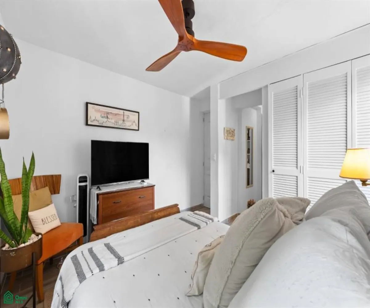 Departamento En Venta,Aramara,Avenida Prisciliano Sanchez 145 7D, Puerto Vallarta, Jalisco 48314, 2 Habitaciones,1 Baño,Avenida Prisciliano Sanchez,MX251057999