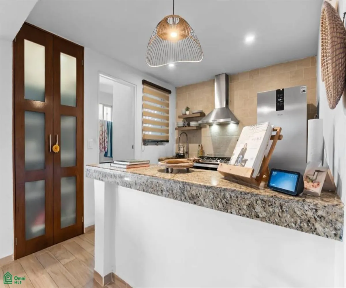 Departamento En Venta,Aramara,Avenida Prisciliano Sanchez 145 7D, Puerto Vallarta, Jalisco 48314, 2 Habitaciones,1 Baño,Avenida Prisciliano Sanchez,MX251057999