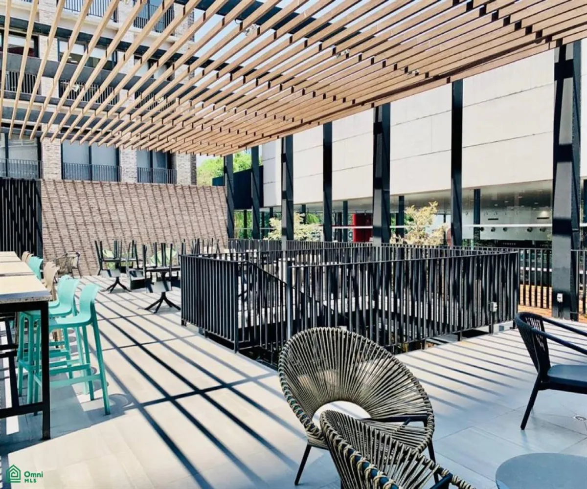 Departamento En Renta,Chapultepec Country,Av. Plan de San Luis 5850-1504, Guadalajara, Jalisco 44620, 2 Habitaciones,2 Baños,Av. Plan de San Luis,MX251058025