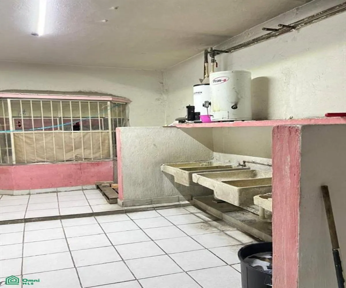 Edificio En Venta,Guadalajara Centro,Francisco I Madero 132, Guadalajara, Jalisco 44100, 20 Habitaciones,17 Baños,Francisco I Madero,3,MX251058263