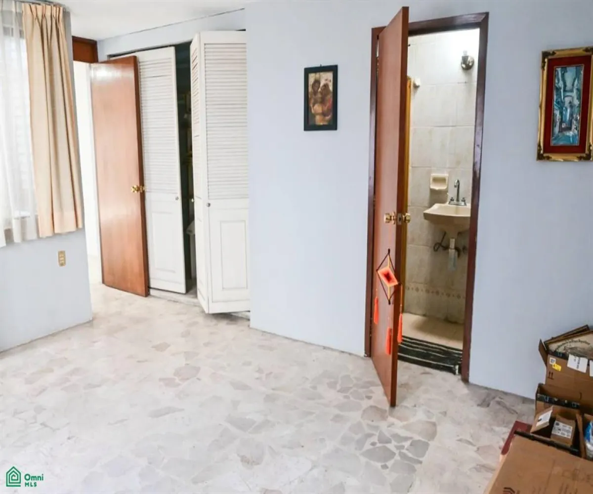 Casa En Venta,Jardines de San José,CREPUSCULO 2692, Guadalajara, Jalisco 44520, 5 Habitaciones,2 Baños,CREPUSCULO,2,MX251058408