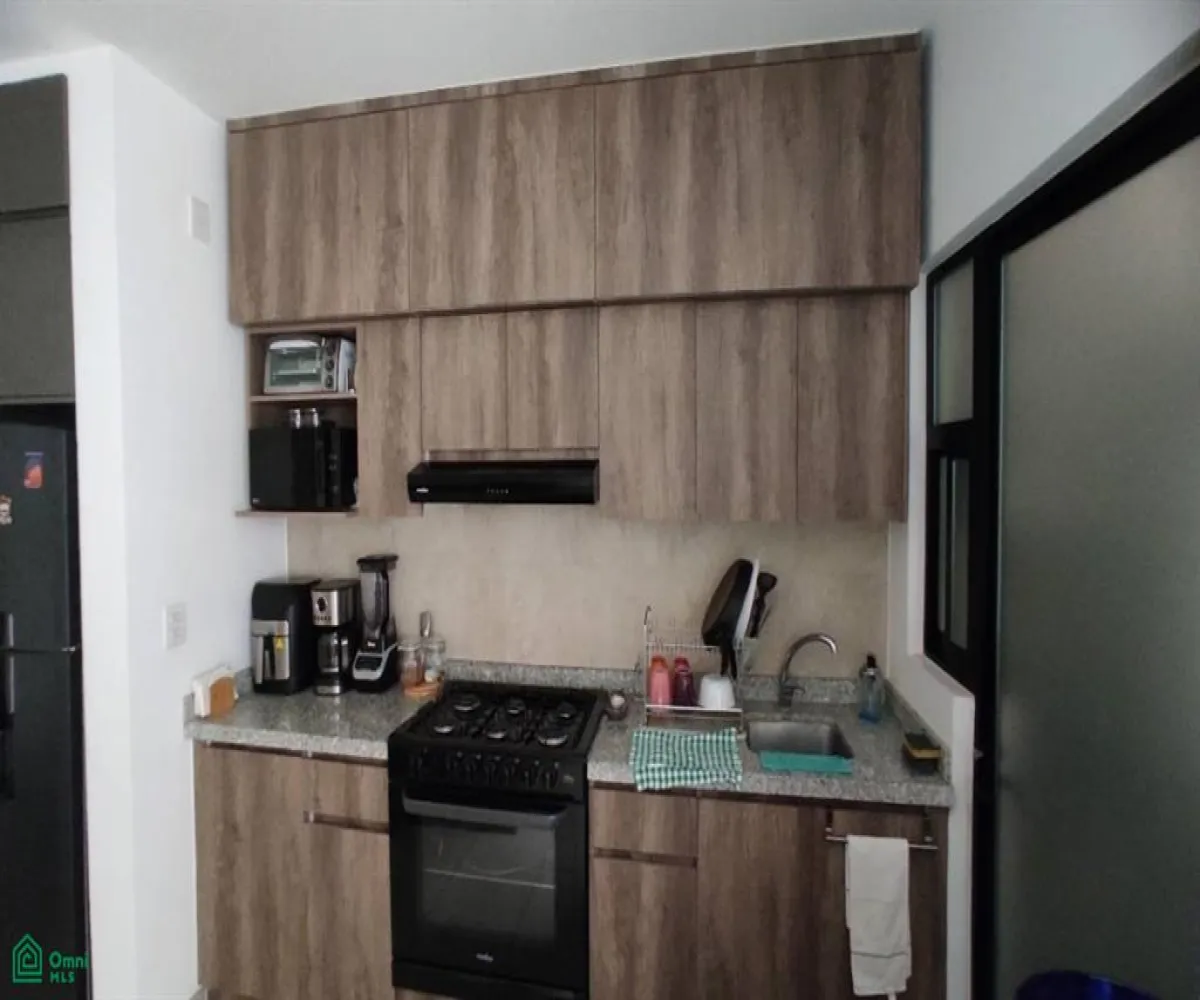 Casa En Venta,Santa Cruz del Valle,cto paseo solar 2238, Tlajomulco de Zuniga, Jalisco 45655, 3 Habitaciones,2 Baños,cto paseo solar,2,MX251058417