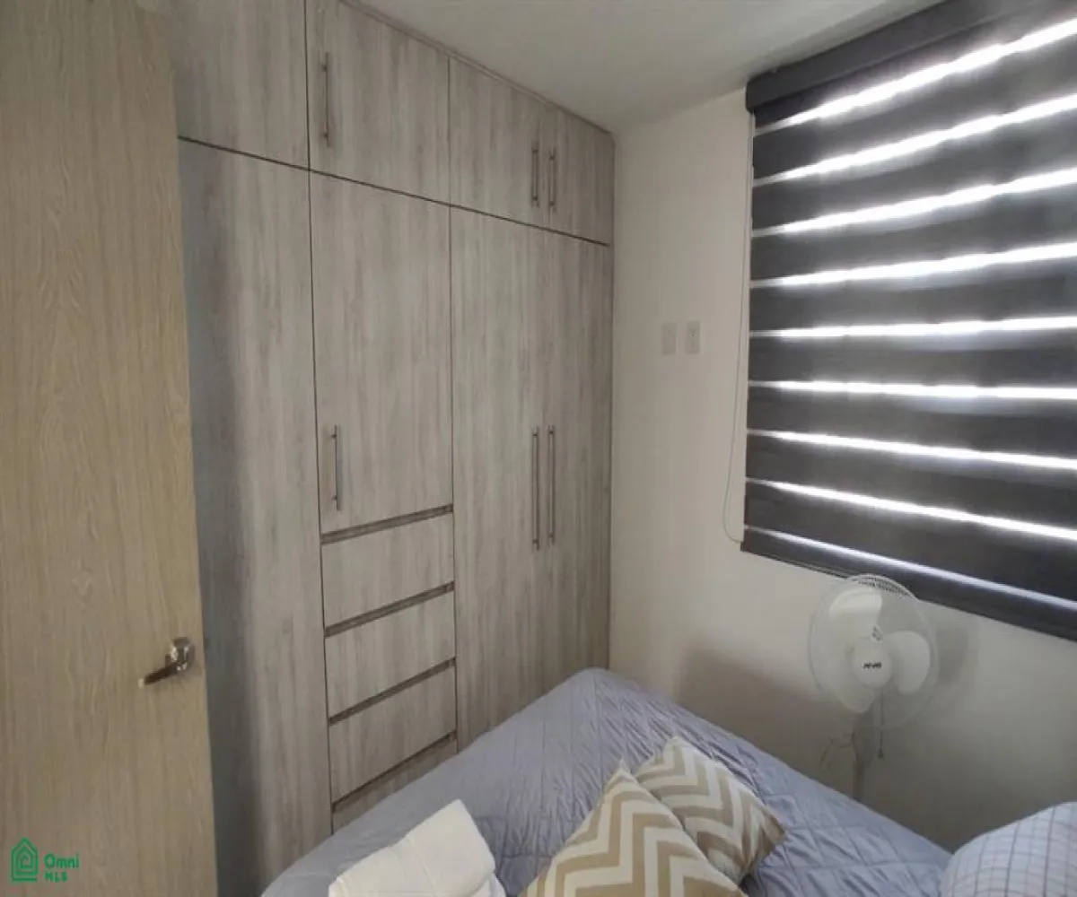 Casa En Venta,Santa Cruz del Valle,cto paseo solar 2238, Tlajomulco de Zuniga, Jalisco 45655, 3 Habitaciones,2 Baños,cto paseo solar,2,MX251058417