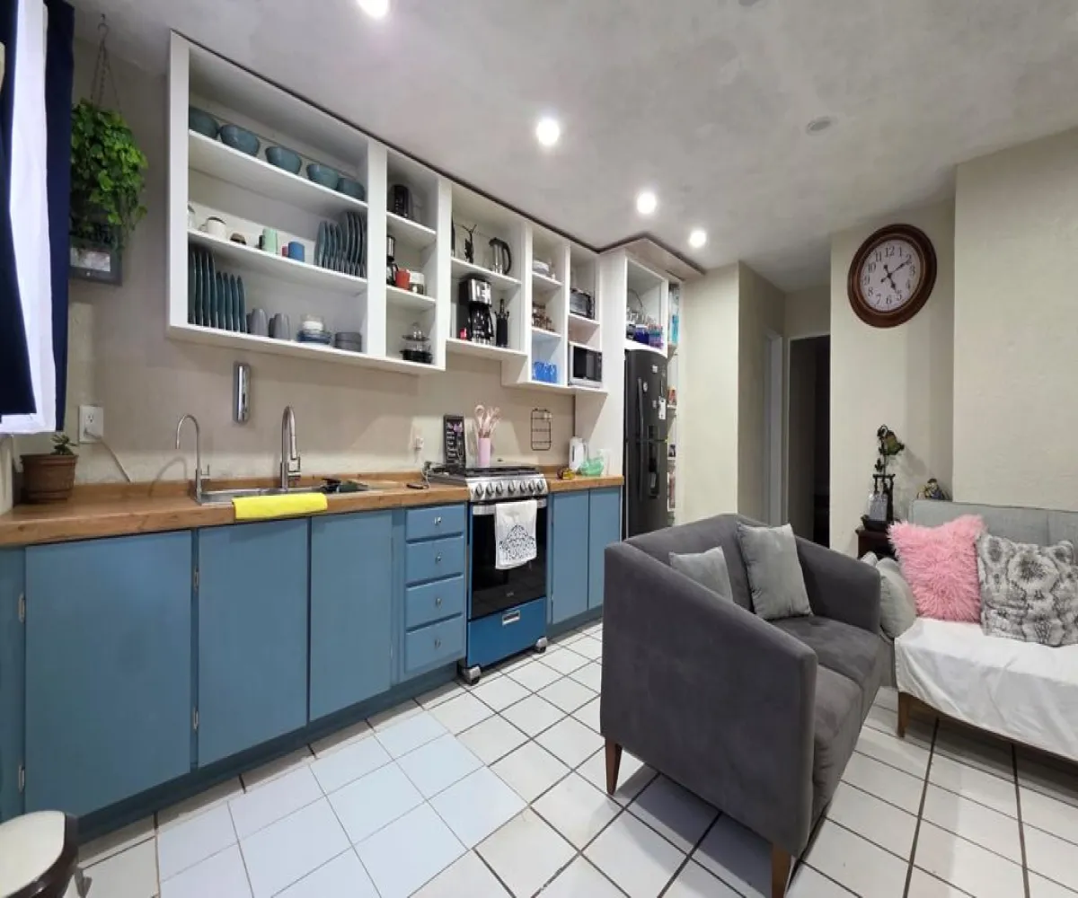 Casa En Venta,Parques de Santa María,Avenida Bahía de Todos Los Santos 2782, San Pedro Tlaquepaque, Jalisco 45609, 2 Habitaciones,1 Baño,Avenida Bahía de Todos Los Santos,1,pVQ33Ha