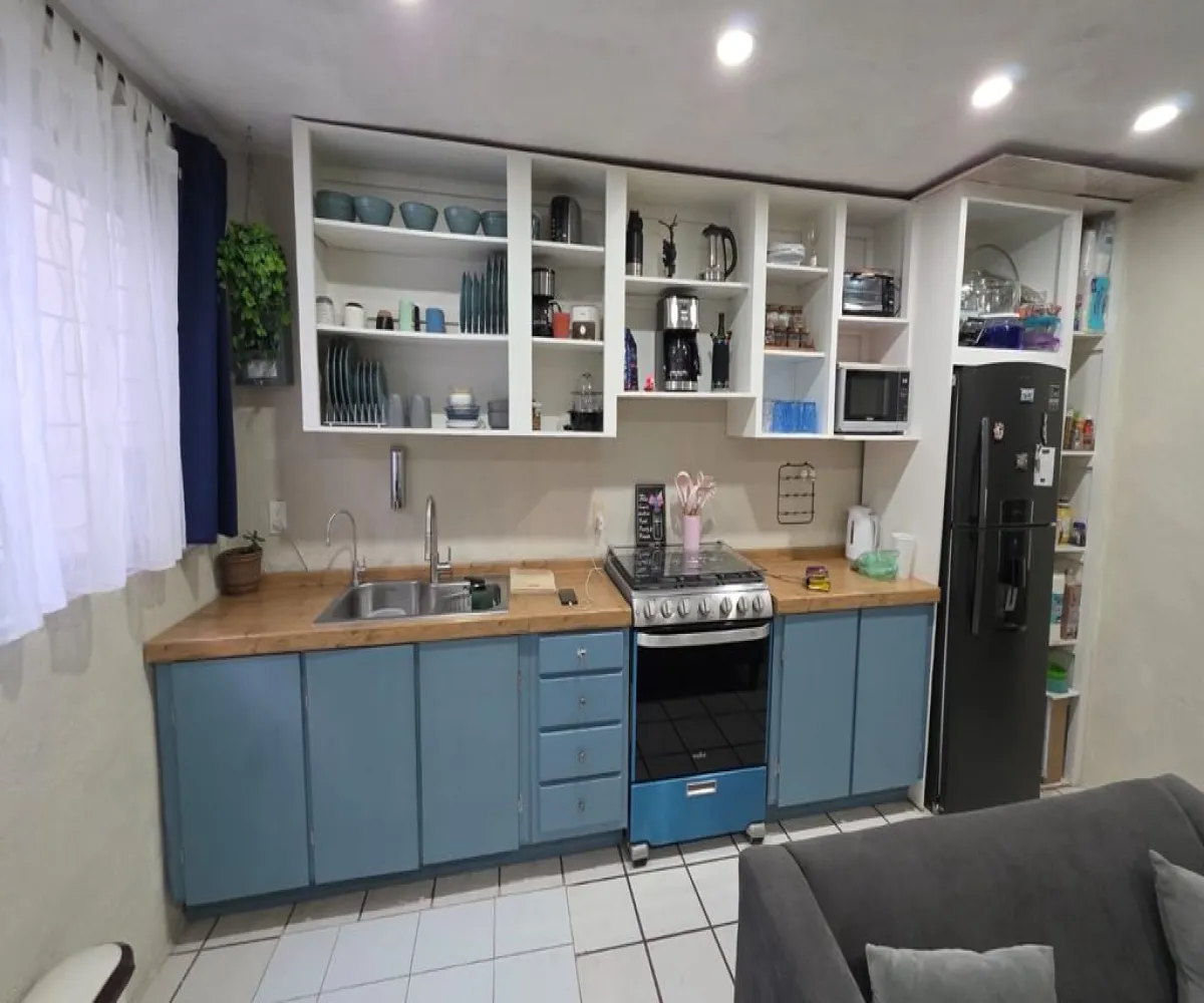 Casa En Venta,Parques de Santa María,Avenida Bahía de Todos Los Santos 2782, San Pedro Tlaquepaque, Jalisco 45609, 2 Habitaciones,1 Baño,Avenida Bahía de Todos Los Santos,1,pVQ33Ha