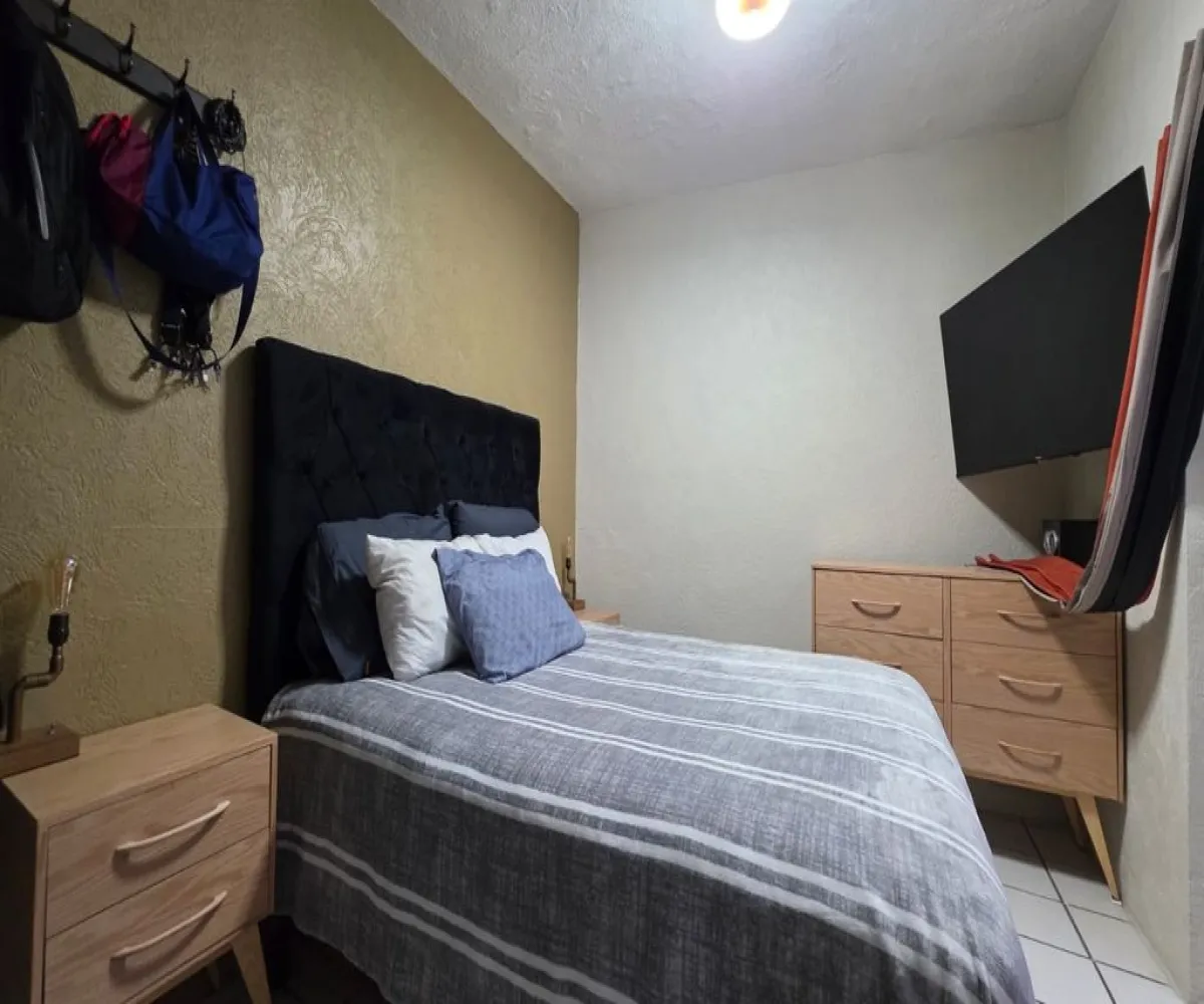 Casa En Venta,Parques de Santa María,Avenida Bahía de Todos Los Santos 2782, San Pedro Tlaquepaque, Jalisco 45609, 2 Habitaciones,1 Baño,Avenida Bahía de Todos Los Santos,1,pVQ33Ha