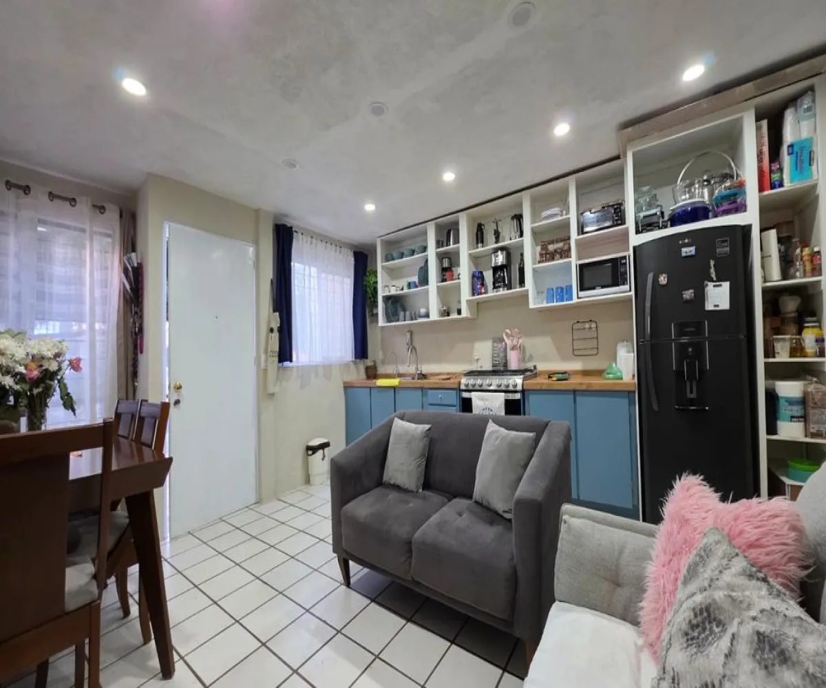 Casa En Venta,Parques de Santa María,Avenida Bahía de Todos Los Santos 2782, San Pedro Tlaquepaque, Jalisco 45609, 2 Habitaciones,1 Baño,Avenida Bahía de Todos Los Santos,1,pVQ33Ha