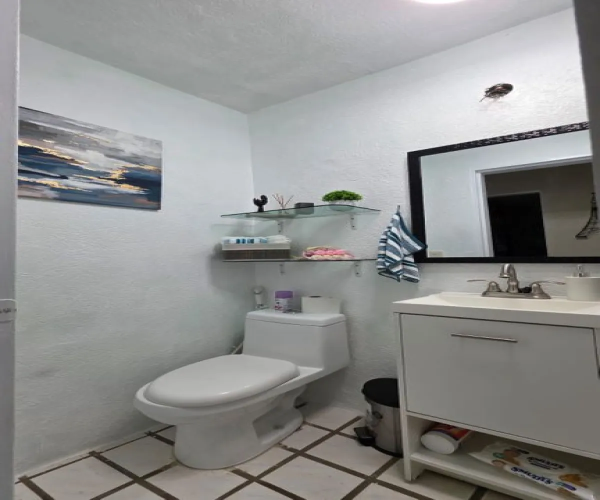 Casa En Venta,Parques de Santa María,Avenida Bahía de Todos Los Santos 2782, San Pedro Tlaquepaque, Jalisco 45609, 2 Habitaciones,1 Baño,Avenida Bahía de Todos Los Santos,1,pVQ33Ha