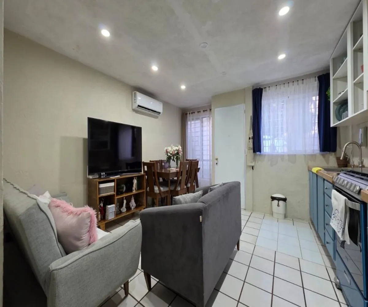Casa En Venta,Parques de Santa María,Avenida Bahía de Todos Los Santos 2782, San Pedro Tlaquepaque, Jalisco 45609, 2 Habitaciones,1 Baño,Avenida Bahía de Todos Los Santos,1,pVQ33Ha