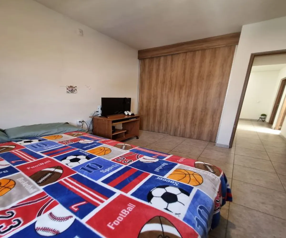 Casa En Venta,La Bella Residencial,Paseo la Bella S/N, San Pedro Tlaquepaque, Jalisco 45601, 3 Habitaciones,3 Baños,Paseo la Bella,2,pMo8mKC