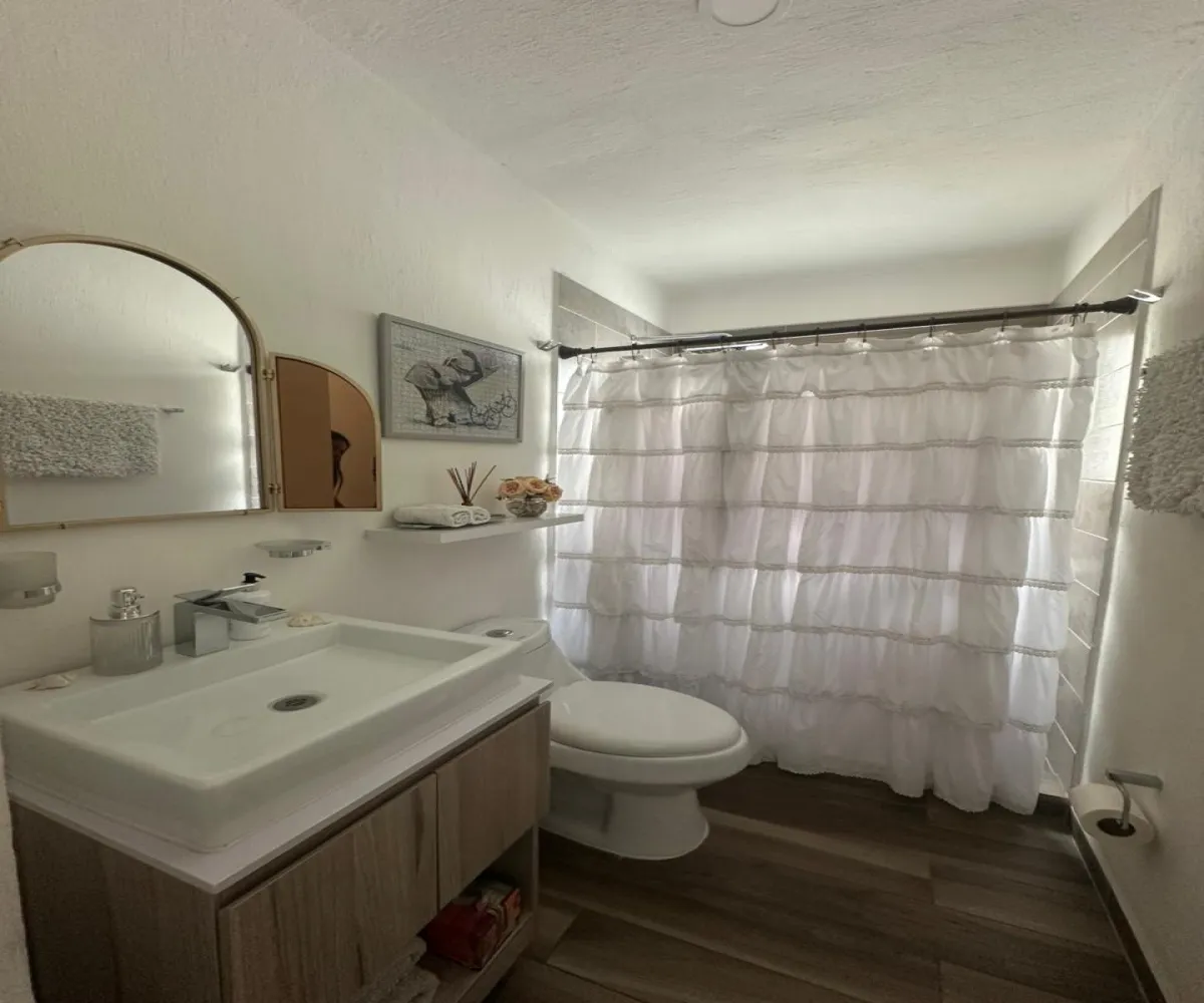 Casa En Venta,Adamar,Av. ADAMAR 548 71, Tlajomulco de Zúñiga, Jalisco 45646, 3 Habitaciones,3 Baños,Coto ALAMEDA,Av. ADAMAR,3,723288