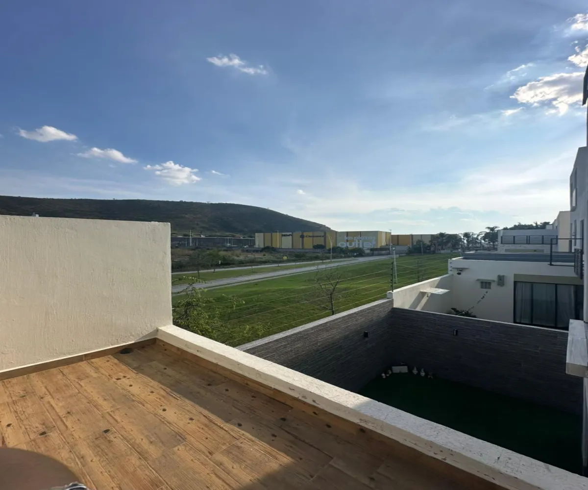 Casa En Venta,Adamar,Av. ADAMAR 548 71, Tlajomulco de Zúñiga, Jalisco 45646, 3 Habitaciones,3 Baños,Coto ALAMEDA,Av. ADAMAR,3,723288