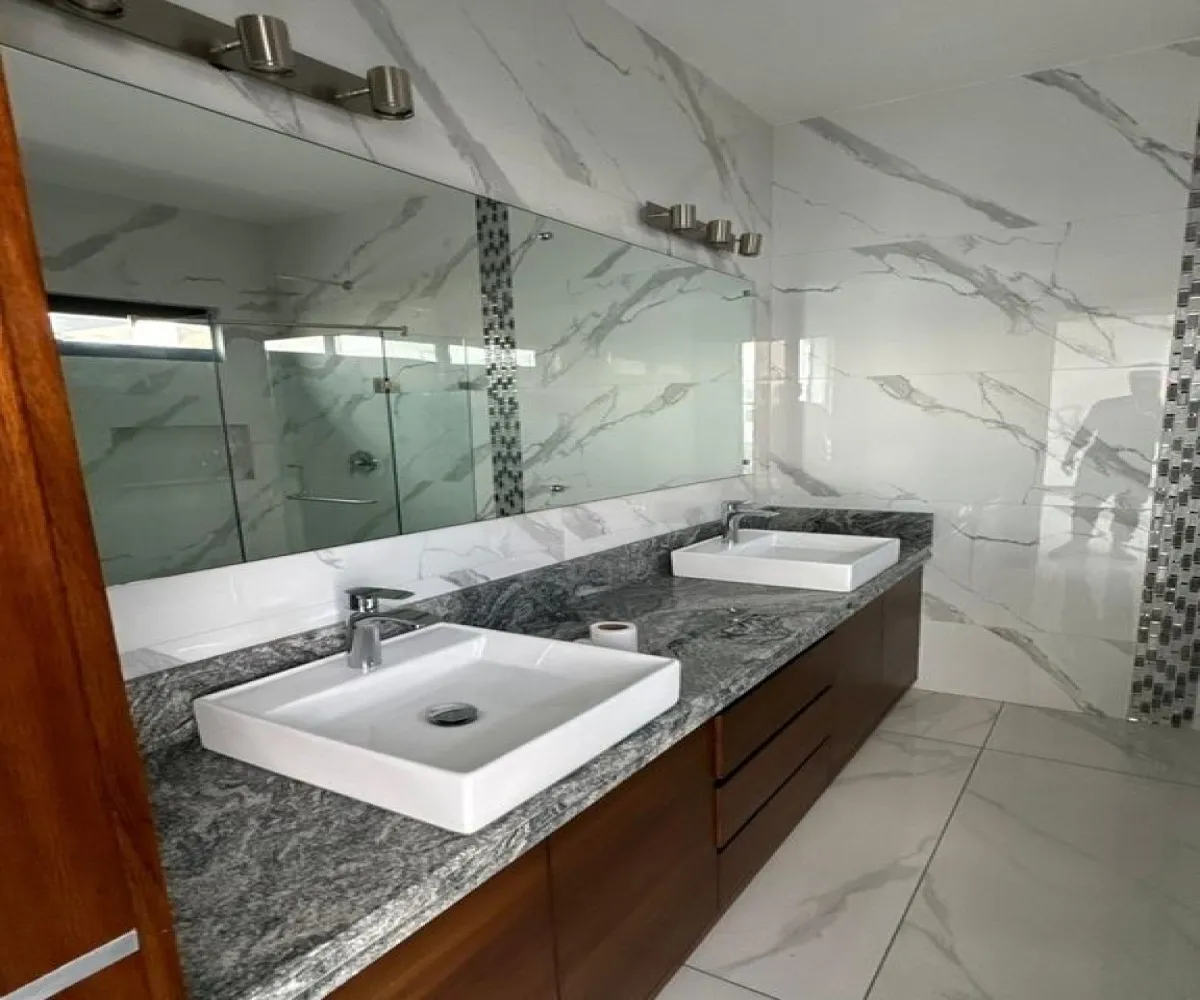 Casa En Venta,La Cima,Avenida de la Mancha 293, Zapopan, Jalisco 45134, 4 Habitaciones,5 Baños,Avenida de la Mancha,1,psvTsuM