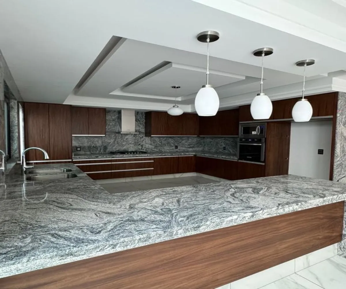 Casa En Venta,La Cima,Avenida de la Mancha 293, Zapopan, Jalisco 45134, 4 Habitaciones,5 Baños,Avenida de la Mancha,1,psvTsuM