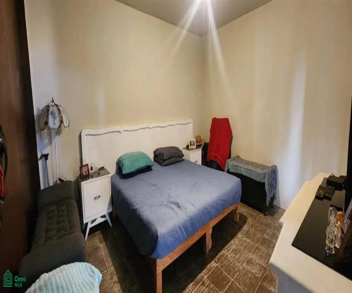 Casa En Venta,Jardines del Country,Parían 1756, Guadalajara, Jalisco 44210, 4 Habitaciones,2 Baños,Parían,2,MX251058853