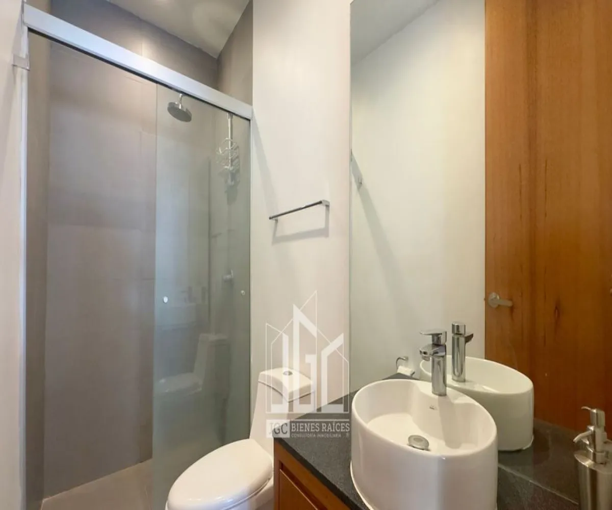 Departamento En Renta,Arcos Vallarta,Calle Efraín González Luna 2584 104, Guadalajara, Jalisco 44130, 1 Cuarto,1 Baño,Calle Efraín González Luna,1,pBfdAfu