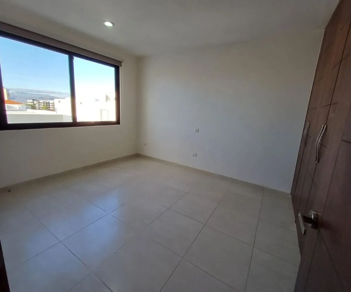 Casa En Renta,zibata,Calle Valle Zabalza S/N 53, El Marqués, Querétaro 76269, 3 Habitaciones,4 Baños,Calle Valle Zabalza,1,pm3N6X9