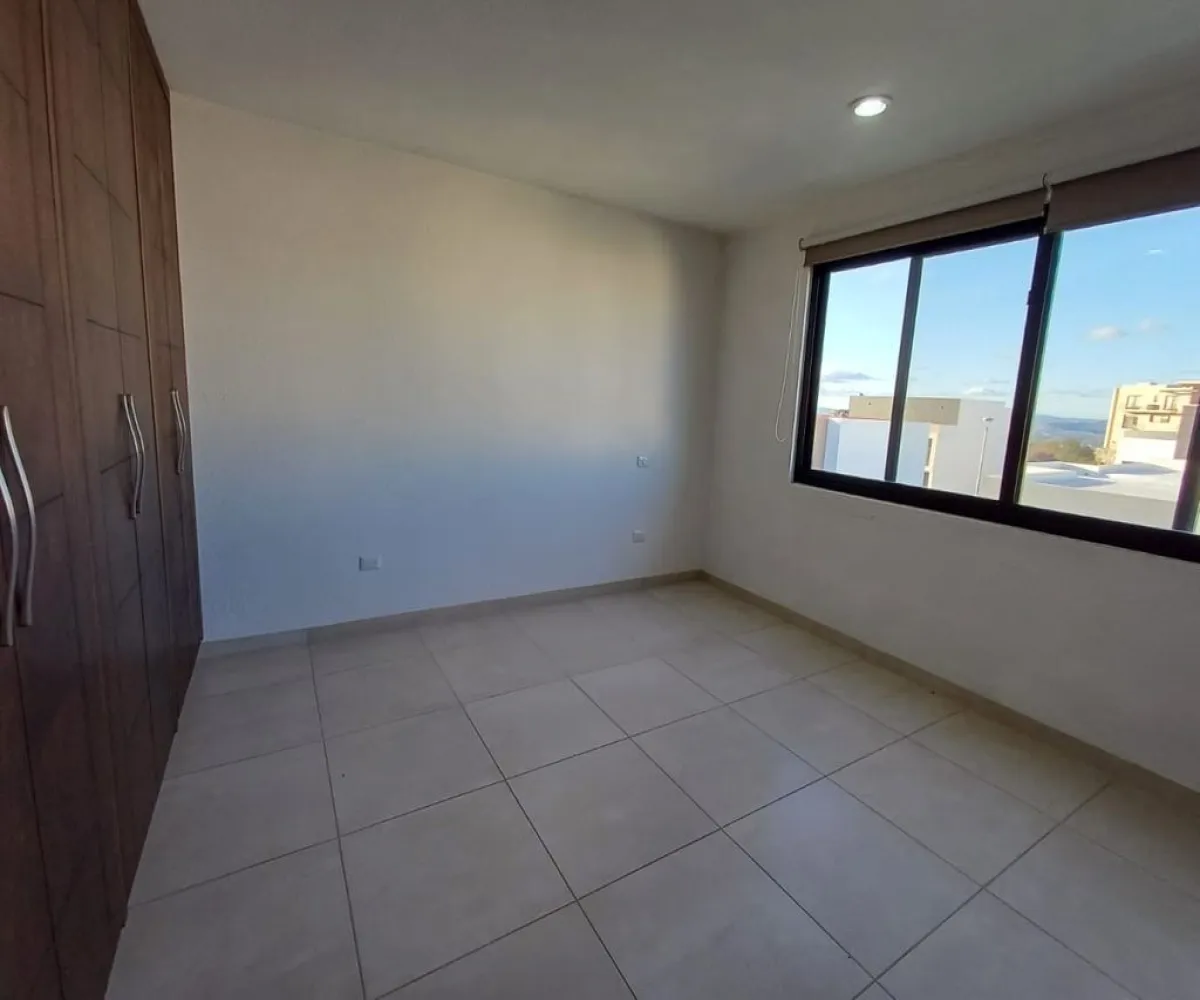 Casa En Renta,zibata,Calle Valle Zabalza S/N 53, El Marqués, Querétaro 76269, 3 Habitaciones,4 Baños,Calle Valle Zabalza,1,pm3N6X9