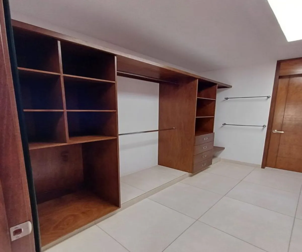 Casa En Renta,zibata,Calle Valle Zabalza S/N 53, El Marqués, Querétaro 76269, 3 Habitaciones,4 Baños,Calle Valle Zabalza,1,pm3N6X9