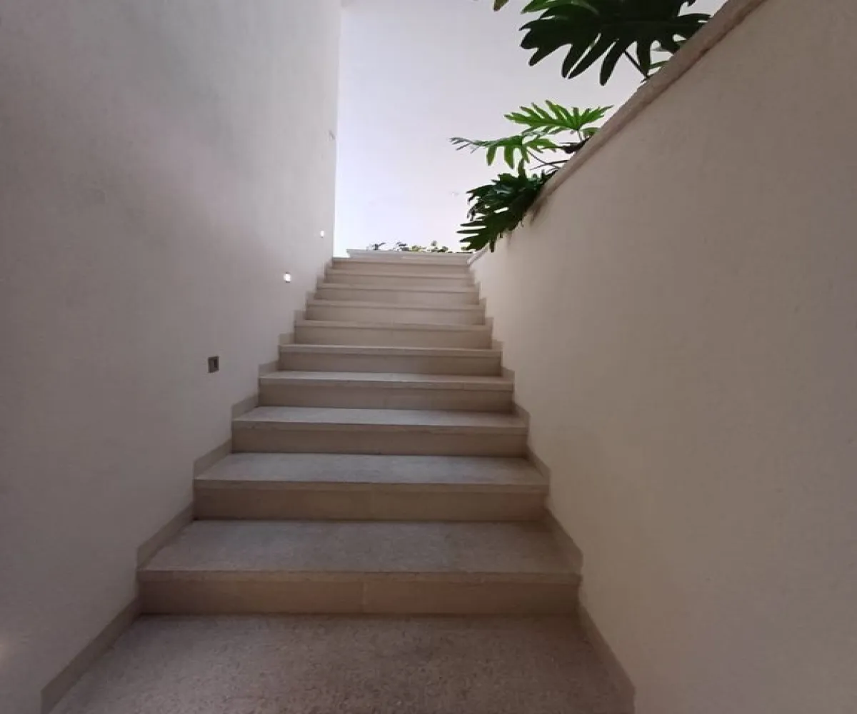 Casa En Renta,zibata,Calle Valle Zabalza S/N 53, El Marqués, Querétaro 76269, 3 Habitaciones,4 Baños,Calle Valle Zabalza,1,pm3N6X9