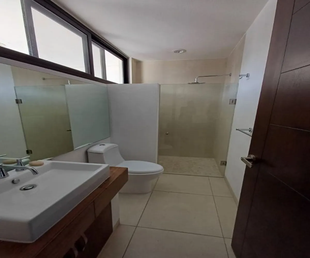 Casa En Renta,zibata,Calle Valle Zabalza S/N 53, El Marqués, Querétaro 76269, 3 Habitaciones,4 Baños,Calle Valle Zabalza,1,pm3N6X9