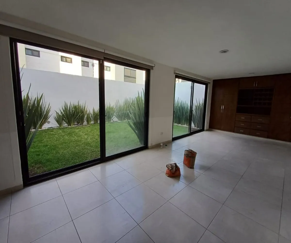 Casa En Renta,zibata,Calle Valle Zabalza S/N 53, El Marqués, Querétaro 76269, 3 Habitaciones,4 Baños,Calle Valle Zabalza,1,pm3N6X9