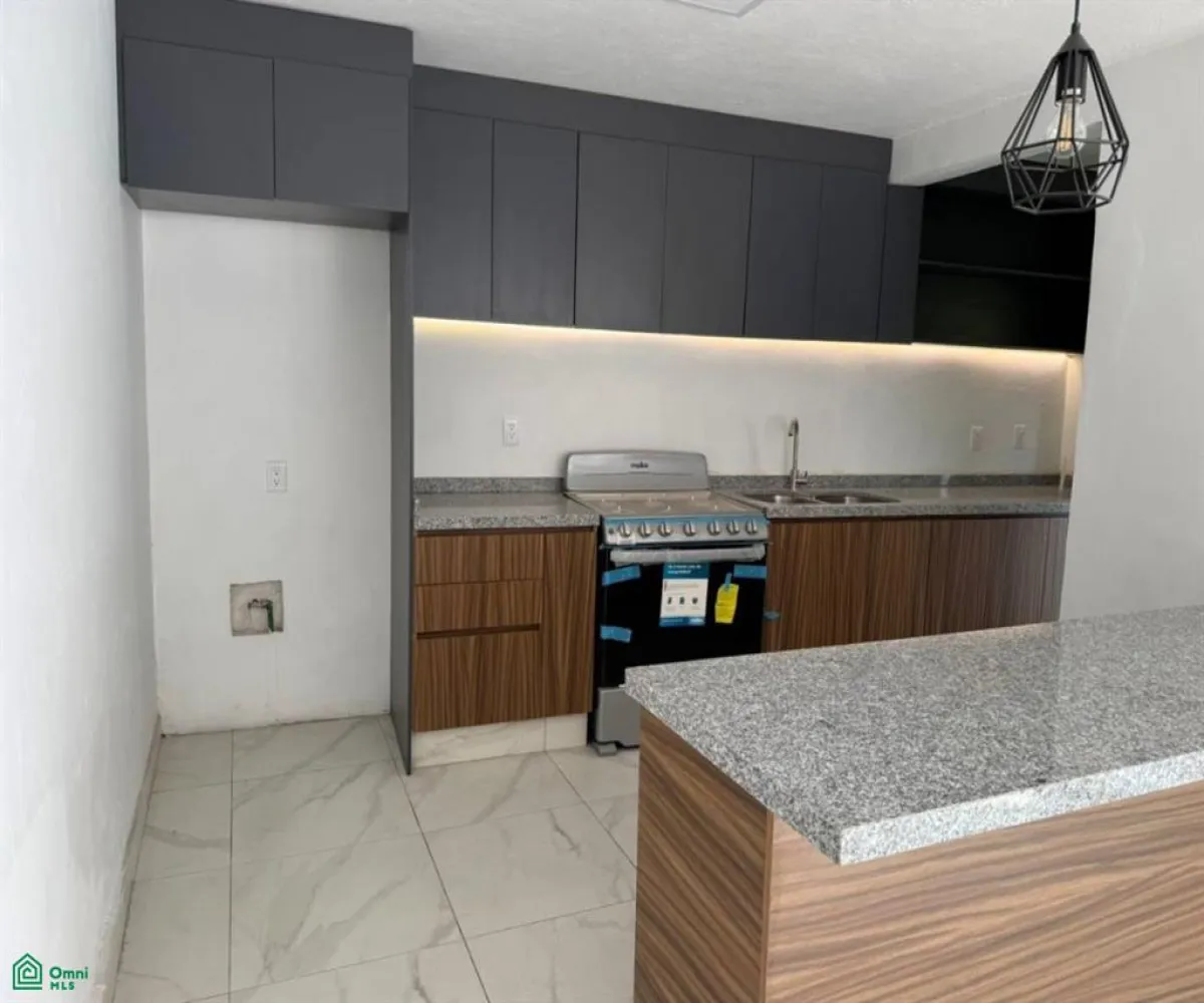 Casa En Venta,Tabachines,Paseo de los Tamarindos 3092, Zapopan, Jalisco 45188, 3 Habitaciones,3 Baños,Paseo de los Tamarindos,2,MX251059346