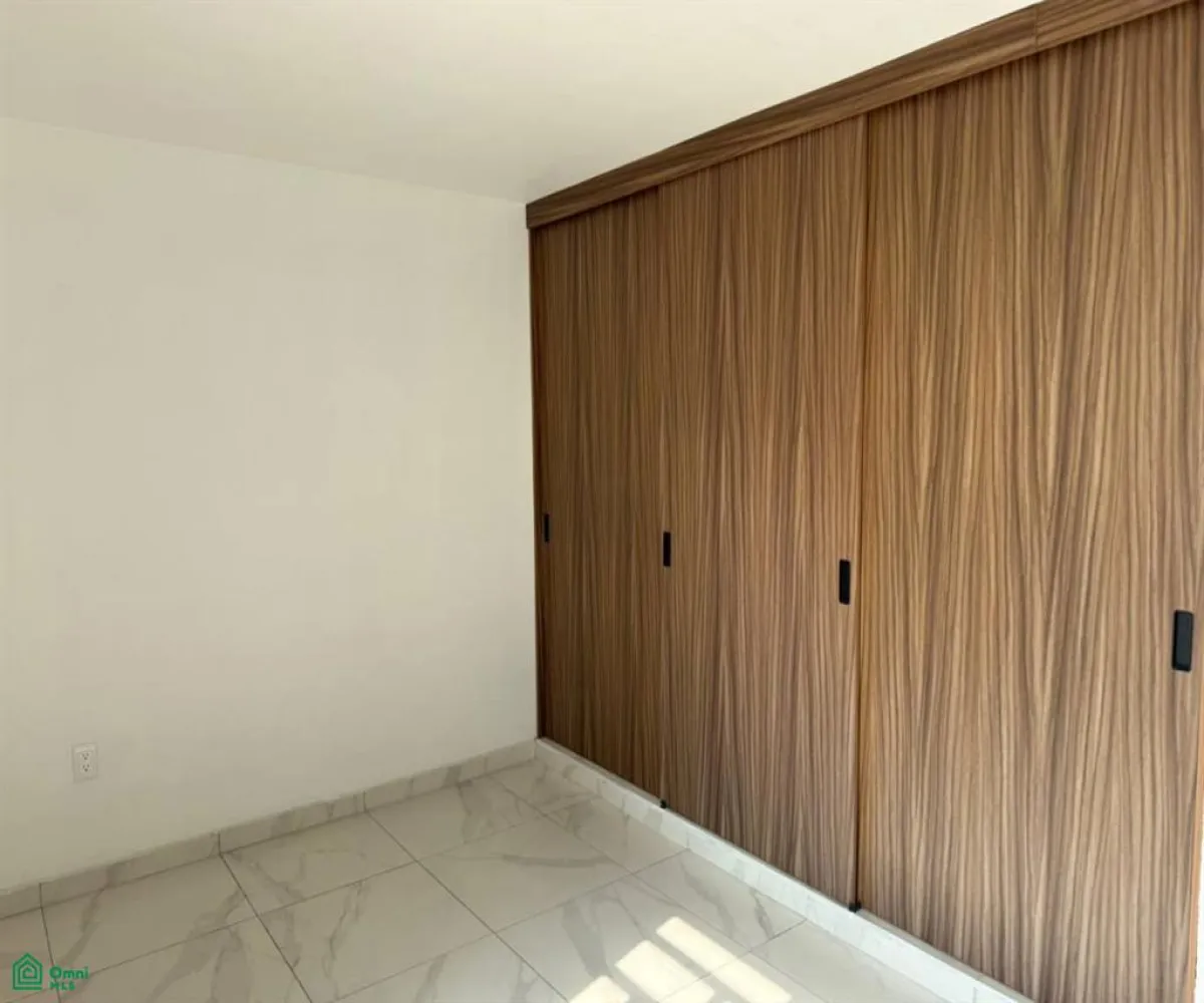 Casa En Venta,Tabachines,Paseo de los Tamarindos 3092, Zapopan, Jalisco 45188, 3 Habitaciones,3 Baños,Paseo de los Tamarindos,2,MX251059346