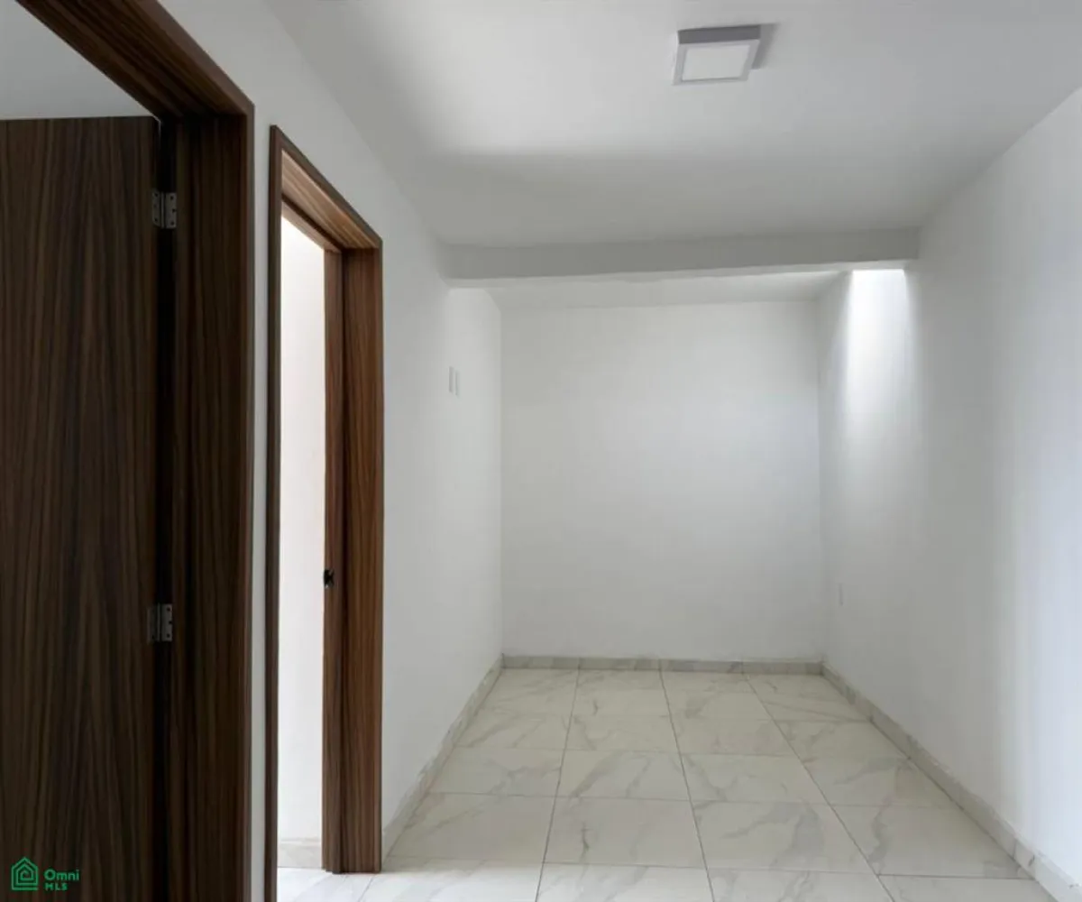Casa En Venta,Tabachines,Paseo de los Tamarindos 3092, Zapopan, Jalisco 45188, 3 Habitaciones,3 Baños,Paseo de los Tamarindos,2,MX251059346