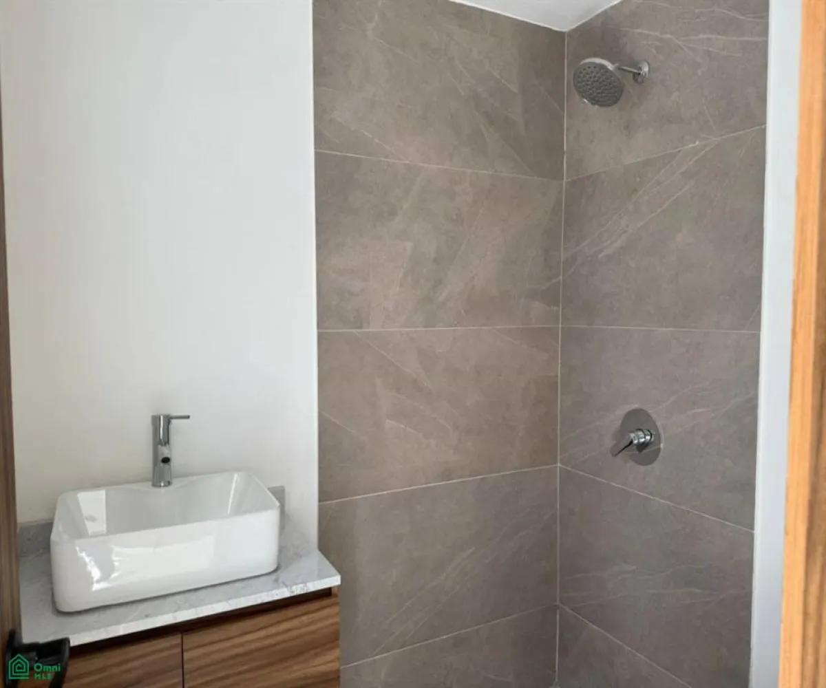 Casa En Venta,Tabachines,Paseo de los Tamarindos 3092, Zapopan, Jalisco 45188, 3 Habitaciones,3 Baños,Paseo de los Tamarindos,2,MX251059346