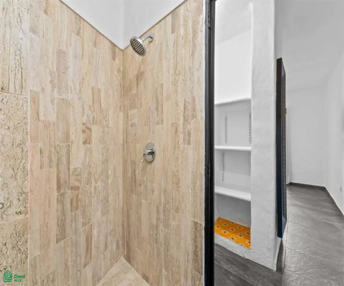 Departamento En Venta,Conchas Chinas,Paseo de los Delfines 126 1, Puerto Vallarta, Jalisco 48390, 2 Habitaciones,2 Baños,Paseo de los Delfines,3,MX251059515