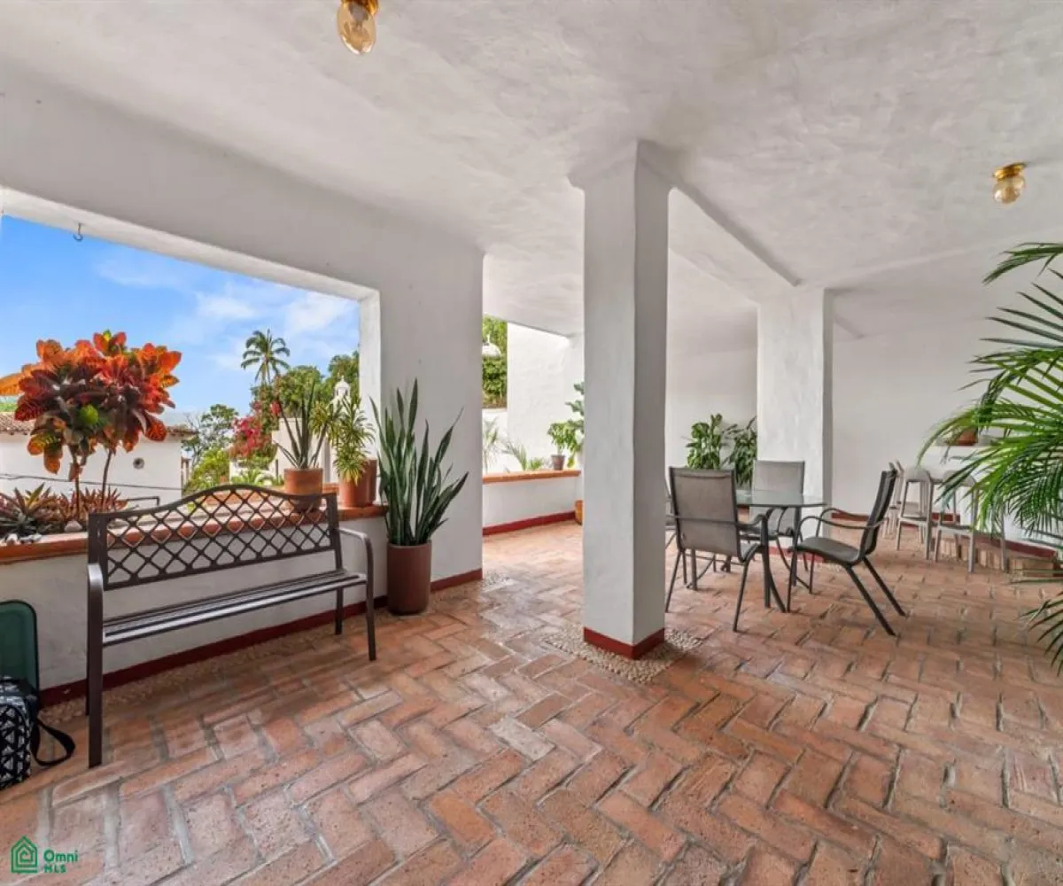 Departamento En Venta,Conchas Chinas,Paseo de los Delfines 126 1, Puerto Vallarta, Jalisco 48390, 2 Habitaciones,2 Baños,Paseo de los Delfines,3,MX251059515