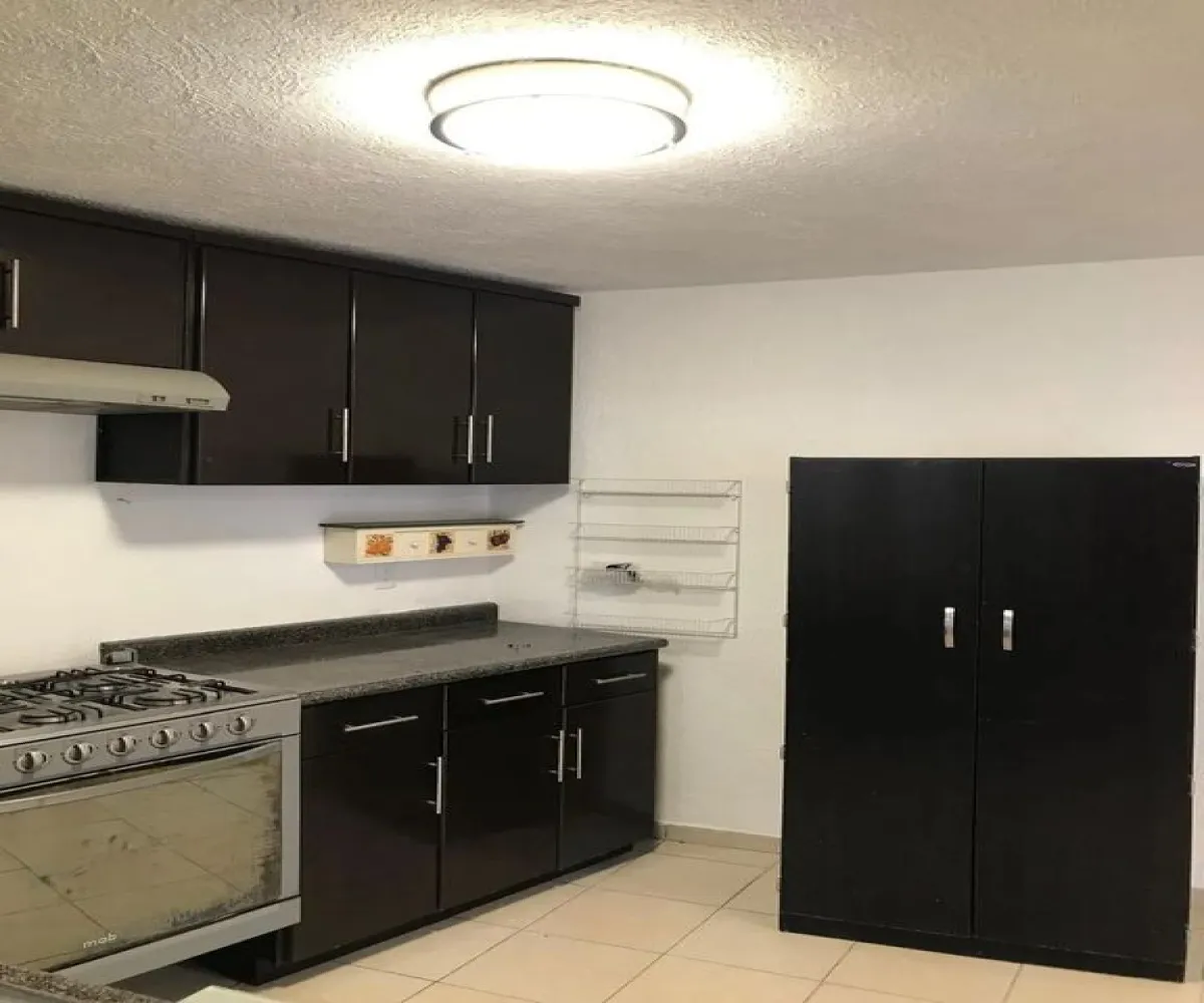 Casa En Venta,Fracc El Fortin,Avenida Mariano Otero 2900, Zapopan, Jalisco 45066, 3 Habitaciones,2 Baños,Avenida Mariano Otero,2,pC2BdA4