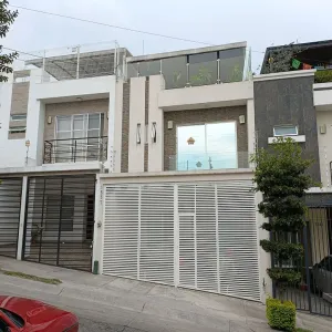 Casa En Renta,Paisajes del Tesoro,Tuxtla 1537, San Pedro Tlaquepaque, Jalisco 45608, 4 Habitaciones,3 Baños,Tuxtla,3,pNrODTv