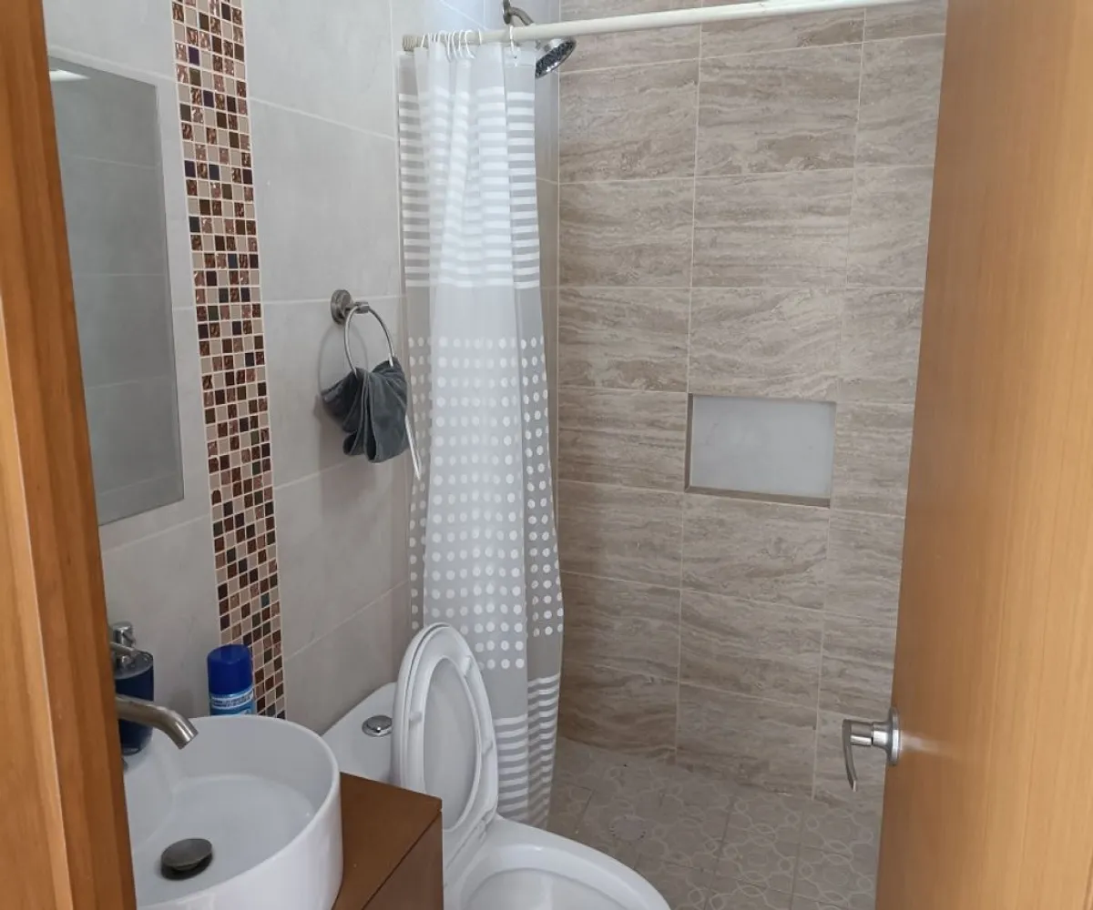 Casa En Renta,Paisajes del Tesoro,Tuxtla 1537, San Pedro Tlaquepaque, Jalisco 45608, 4 Habitaciones,3 Baños,Tuxtla,3,pNrODTv