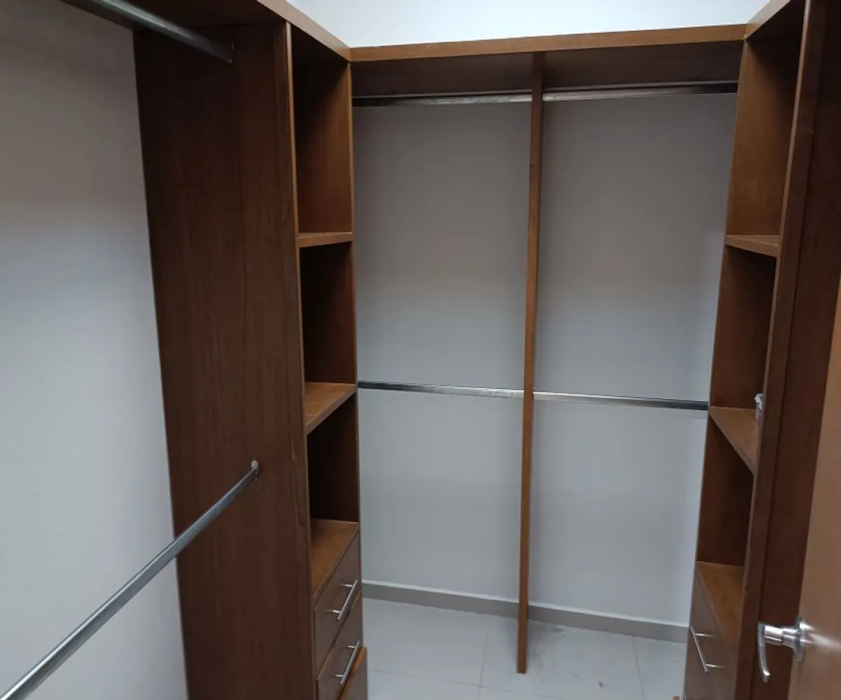 Casa En Renta,Paisajes del Tesoro,Tuxtla 1537, San Pedro Tlaquepaque, Jalisco 45608, 4 Habitaciones,3 Baños,Tuxtla,3,pNrODTv