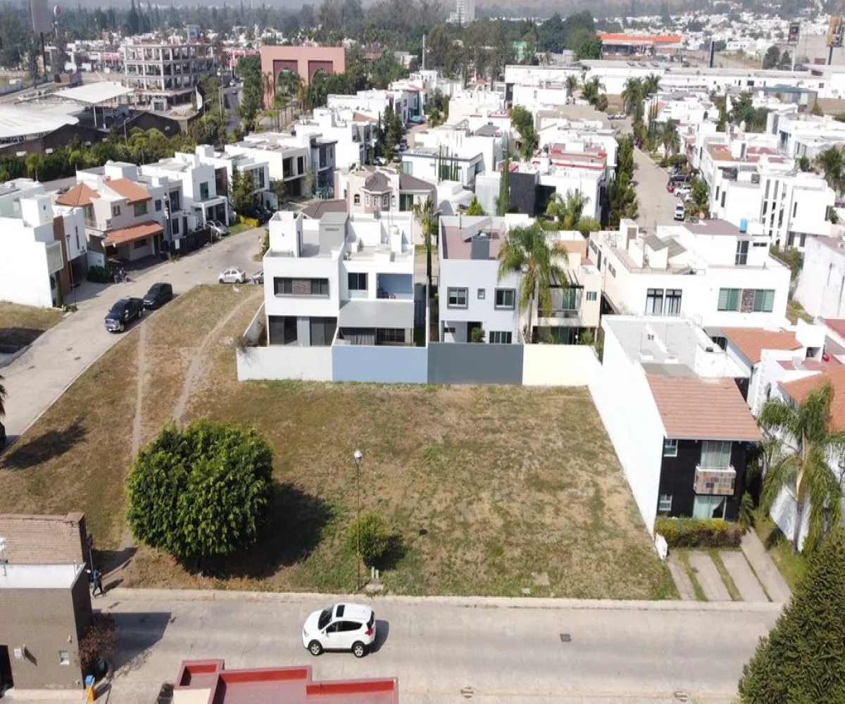 Terreno En Venta,Avenida Adolfo López Mateos Sur 555, Tlajomulco de Zúñiga, Jalisco 45645,Avenida Adolfo López Mateos Sur,pH8l0Hn
