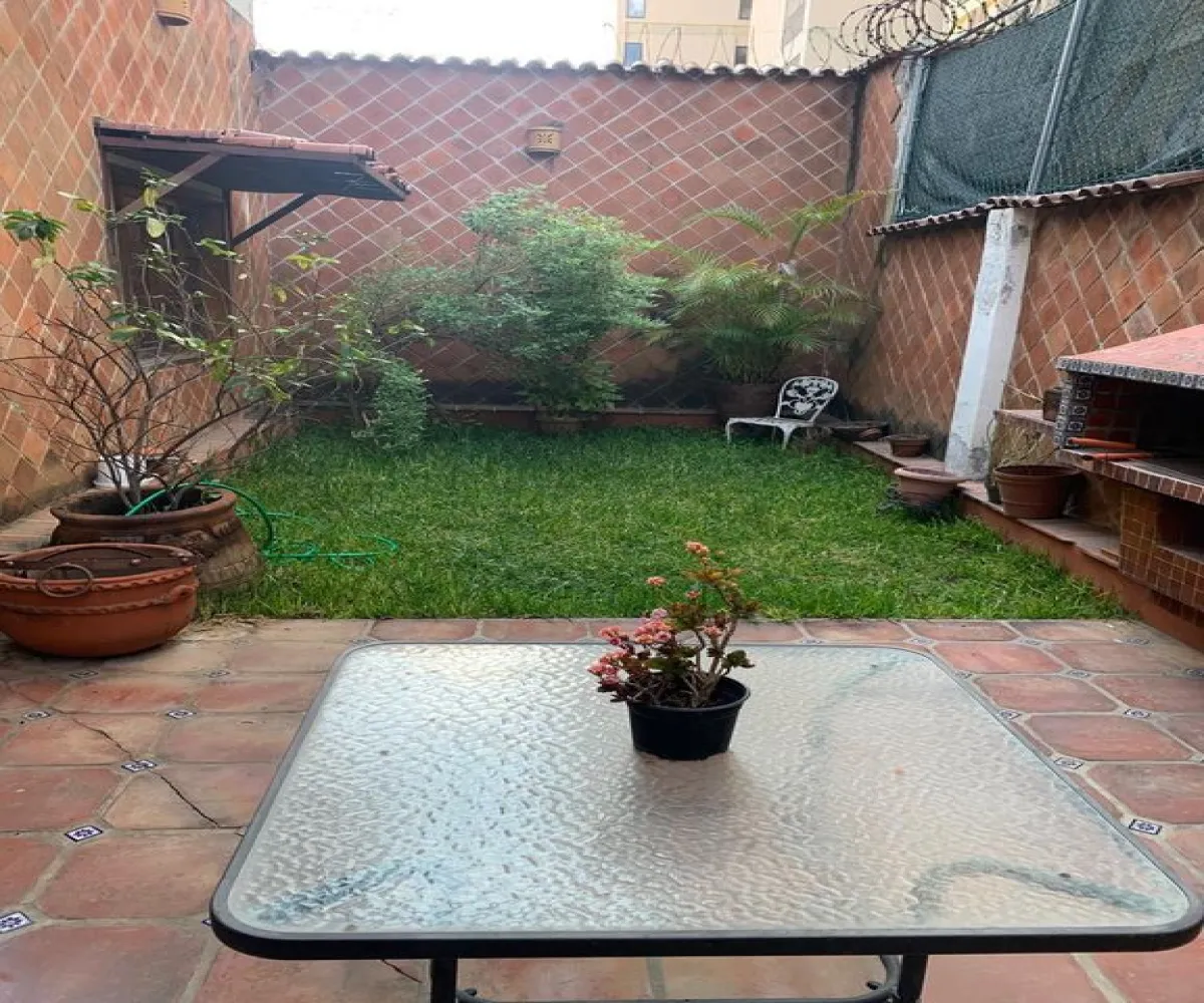 Casa En Venta,Italia Providencia,Calle Ottawa 1227, Guadalajara, Jalisco 44648, 4 Habitaciones,4 Baños,Calle Ottawa,1,pWC2ZgS