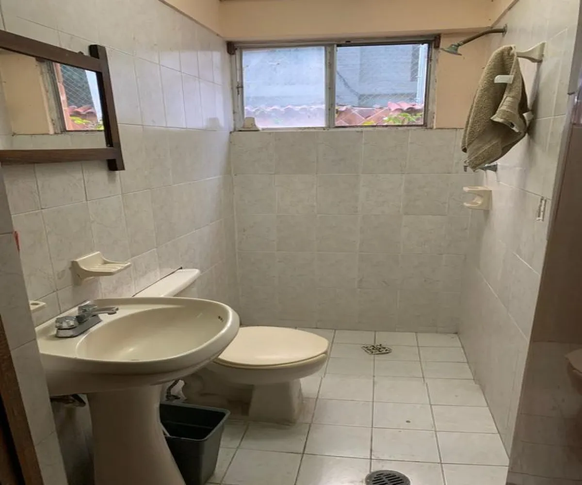 Casa En Venta,Italia Providencia,Calle Ottawa 1227, Guadalajara, Jalisco 44648, 4 Habitaciones,4 Baños,Calle Ottawa,1,pWC2ZgS