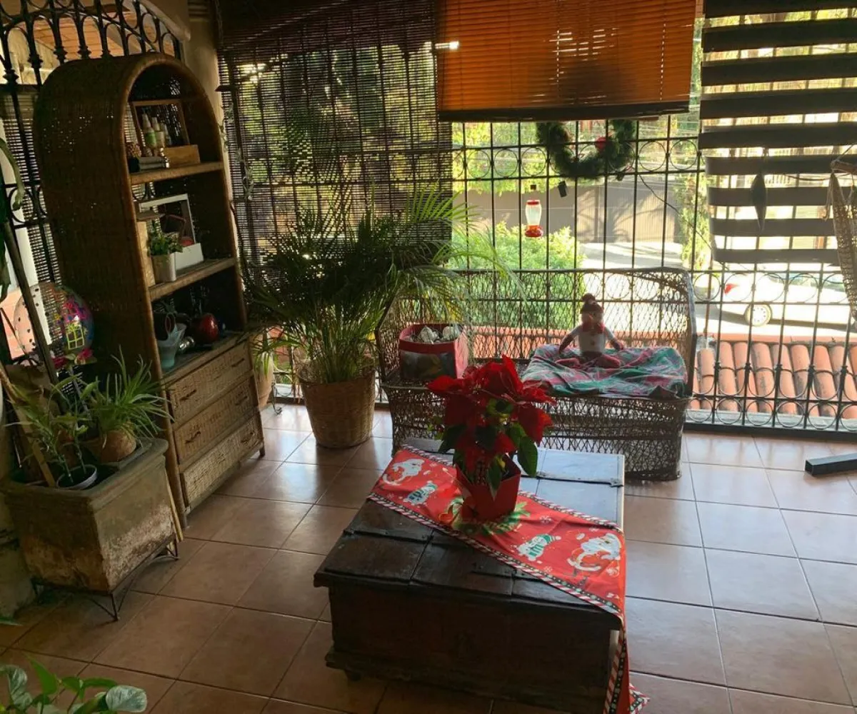 Casa En Venta,Italia Providencia,Calle Ottawa 1227, Guadalajara, Jalisco 44648, 4 Habitaciones,4 Baños,Calle Ottawa,1,pWC2ZgS