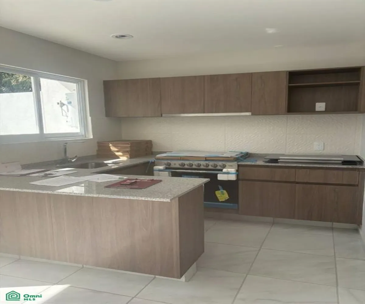 Casa En Renta,San Rafael,Av Historiadores 44810-102, Guadalajara, Jalisco 44810, 3 Habitaciones,3 Baños,Av Historiadores,MX251059900