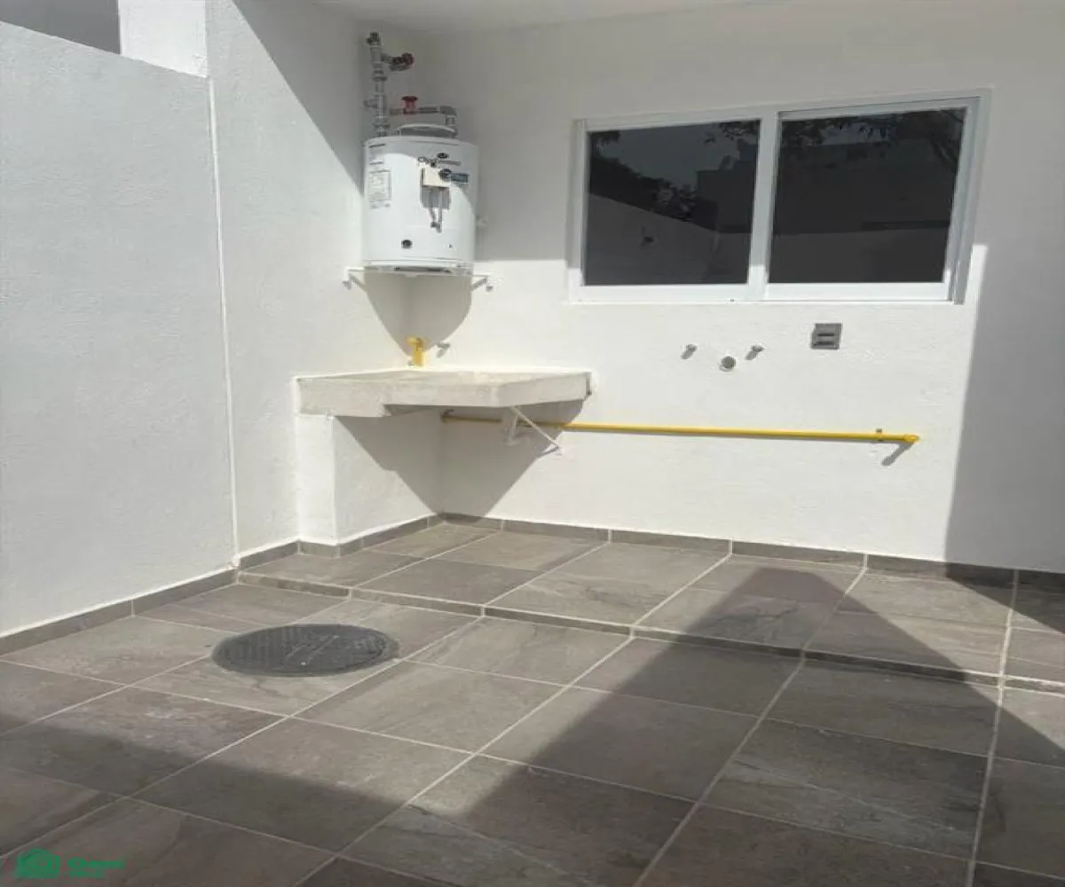 Casa En Renta,San Rafael,Av Historiadores 44810-102, Guadalajara, Jalisco 44810, 3 Habitaciones,3 Baños,Av Historiadores,MX251059900