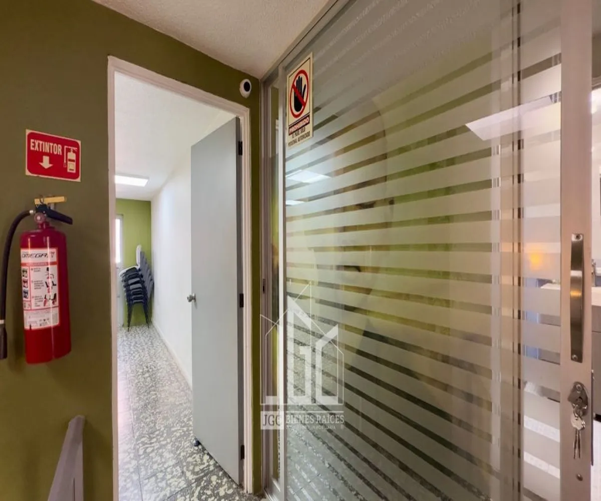 Casa En Venta,Jardines del Country,Calzada Federalismo 1955, Guadalajara, Jalisco 44210, 8 Habitaciones,4 Baños,Calzada Federalismo,2,pQ9YtLW