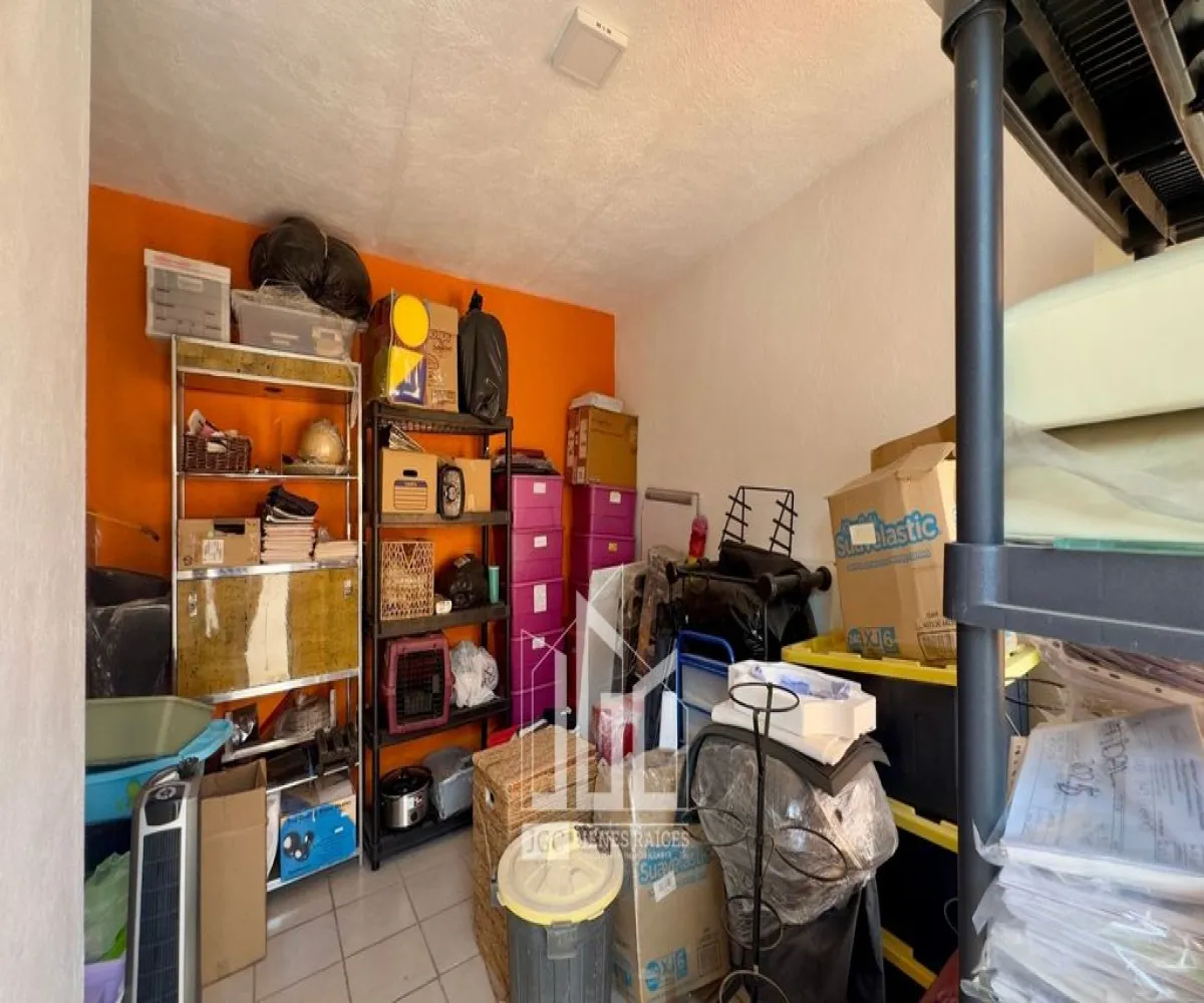 Casa En Venta,Jardines del Country,Calzada Federalismo 1955, Guadalajara, Jalisco 44210, 8 Habitaciones,4 Baños,Calzada Federalismo,2,pQ9YtLW