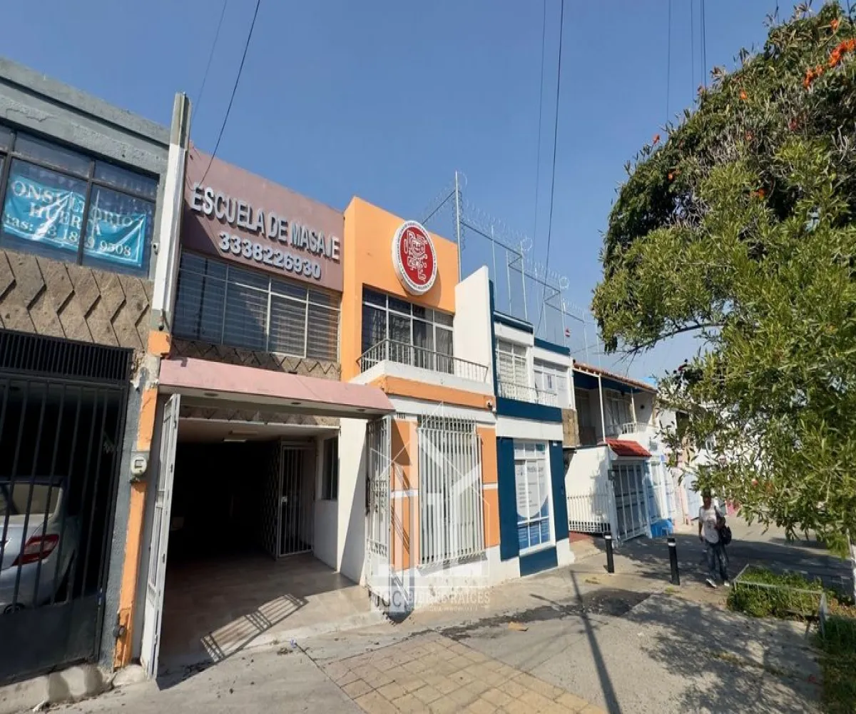 Casa En Venta,Jardines del Country,Calzada Federalismo 1955, Guadalajara, Jalisco 44210, 8 Habitaciones,4 Baños,Calzada Federalismo,2,pQ9YtLW