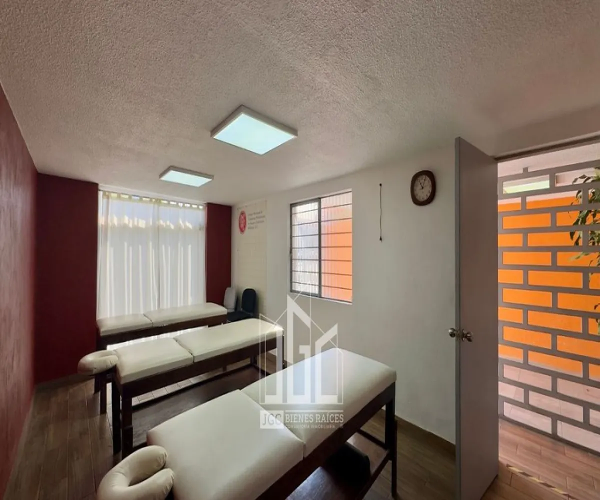 Casa En Venta,Jardines del Country,Calzada Federalismo 1955, Guadalajara, Jalisco 44210, 8 Habitaciones,4 Baños,Calzada Federalismo,2,pQ9YtLW