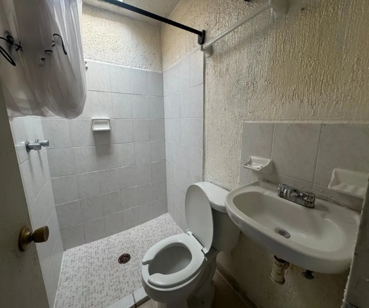 Casa En Venta,Villa del Centinela ,Avenida Bosques del Centinela 740 107, Zapopan, Jalisco 45180, 3 Habitaciones,1 Baño,Avenida Bosques del Centinela,2,p8sWEAd