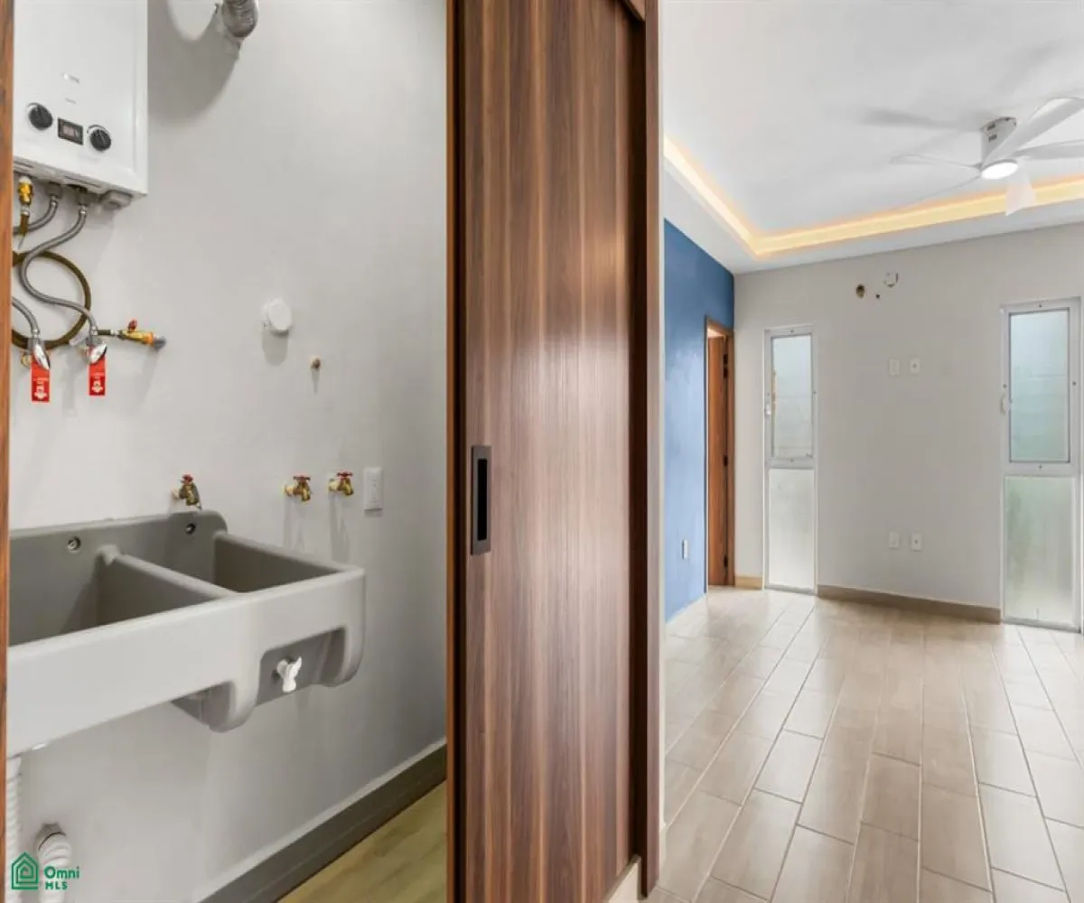 Departamento En Venta,Brisas del Pacifico,Victor Iturbe 1047 5, Puerto Vallarta, Jalisco 48290, 2 Habitaciones,1 Baño,Victor Iturbe,MX251057735