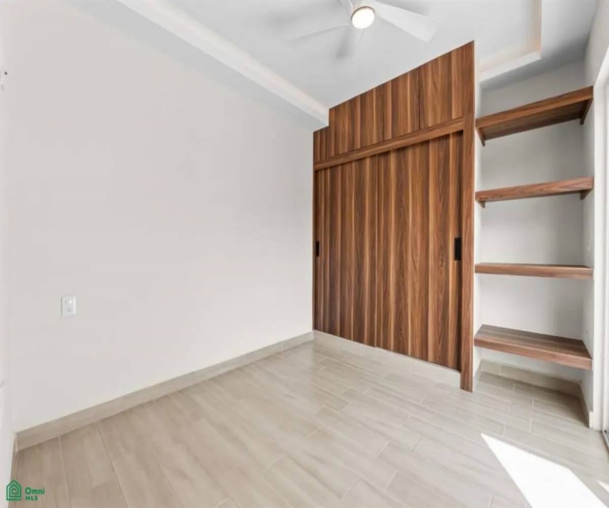 Departamento En Venta,Brisas del Pacifico,Avenida Victor Iturbe 1047 6, Puerto Vallarta, Jalisco 48290, 2 Habitaciones,1 Baño,Avenida Victor Iturbe,MX251060429